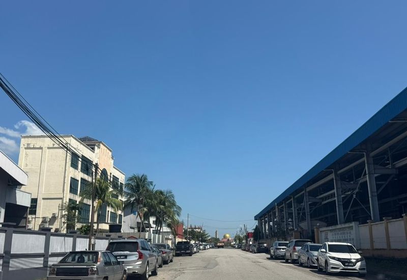 Balakong Industrial Land & Factory for Sale