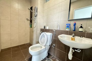 Jadite Suites @ Jade Hills