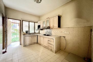 Bandar Tun Hussein Onn