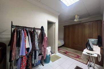 Bandar Tun Hussein Onn