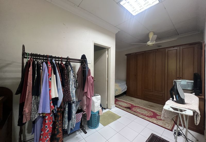 Bandar Tun Hussein Onn