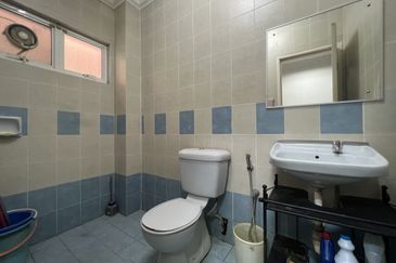 Bandar Tun Hussein Onn