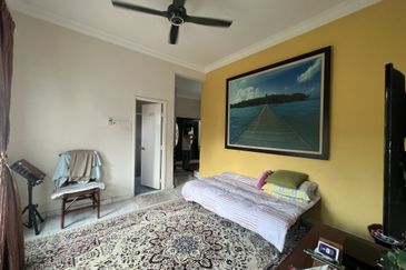 Bandar Tun Hussein Onn