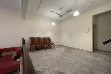 SL 4, Bandar Sungai Long