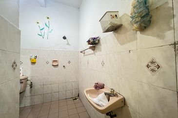 Bandar Tun Hussein Onn