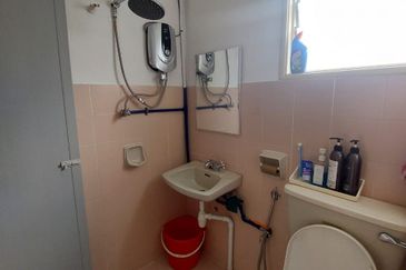 SL 9, Bandar Sungai Long