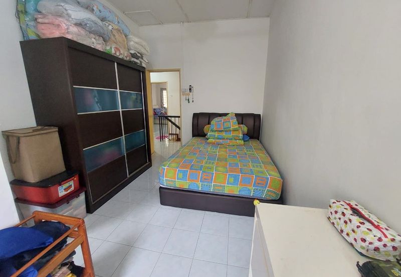 SL 9, Bandar Sungai Long