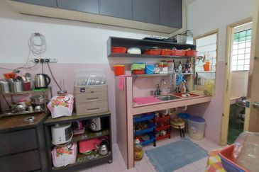 SL 9, Bandar Sungai Long