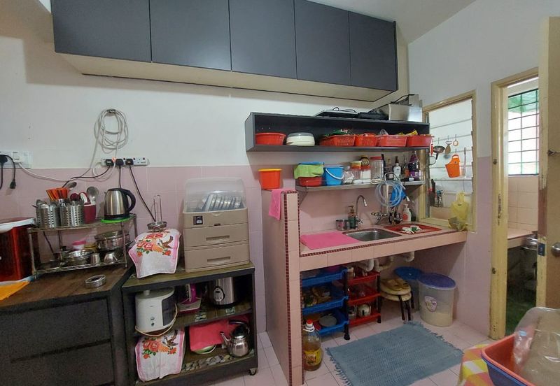 SL 9, Bandar Sungai Long