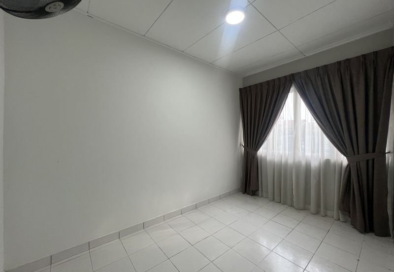 Suadamai, Bandar Tun Hussein Onn