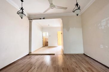 Jalan Suasana, Bandar Tun Hussein Onn