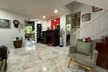 SL7, Bandar Sungai Long