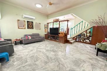 SL 6, Bandar Sungai Long