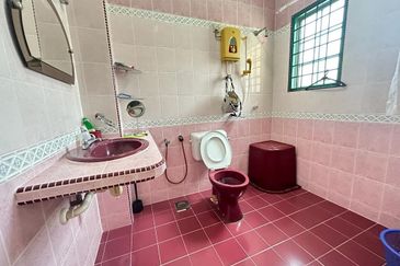 SL 6, Bandar Sungai Long