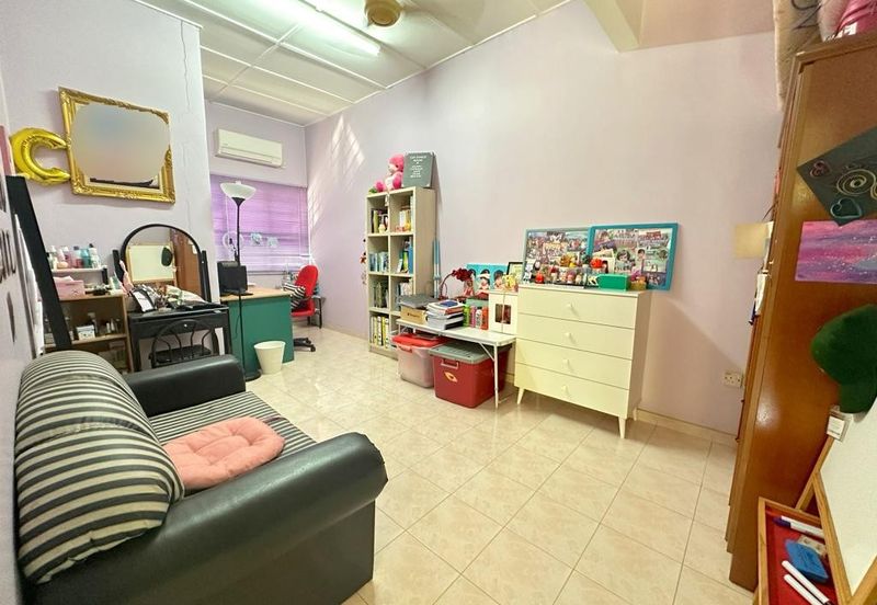 SL 6, Bandar Sungai Long