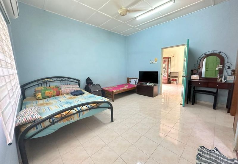 SL 6, Bandar Sungai Long