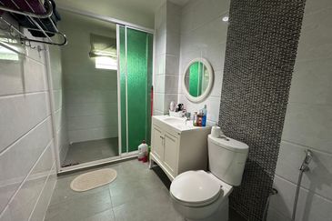 SL7, Bandar Sungai Long