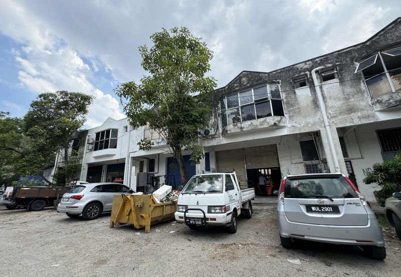 Pusat Perindustrian Sungai Chua