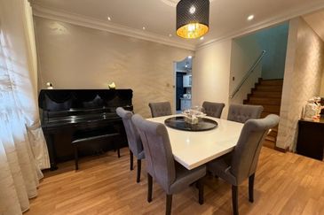 SL 4, Bandar Sungai Long