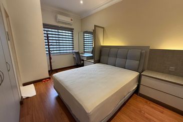 SL 4, Bandar Sungai Long