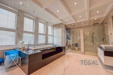 Duta Villa, Setia Alam