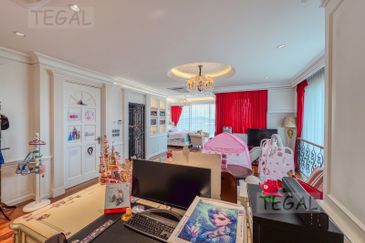 Duta Villa, Setia Alam