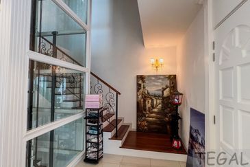 Duta Villa, Setia Alam