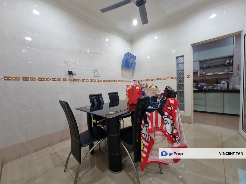 Klang Bandar Puteri Fully Renovated 2 Storey House For Sales!! Price Drop!!!, Selangor, Klang