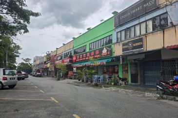 Banting Ground Floor Shoplot Facing Main Road For Rent!!