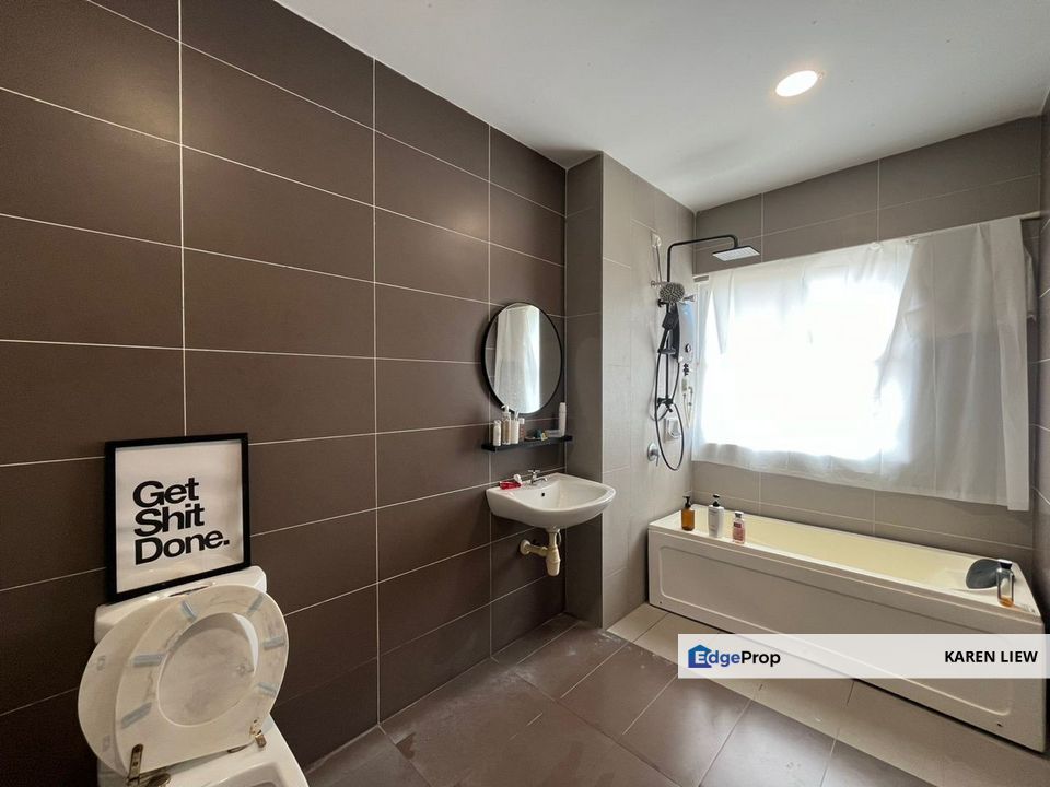 Taman D'Impian 2 3 Story Semi-D for Sale, Selangor, Balakong