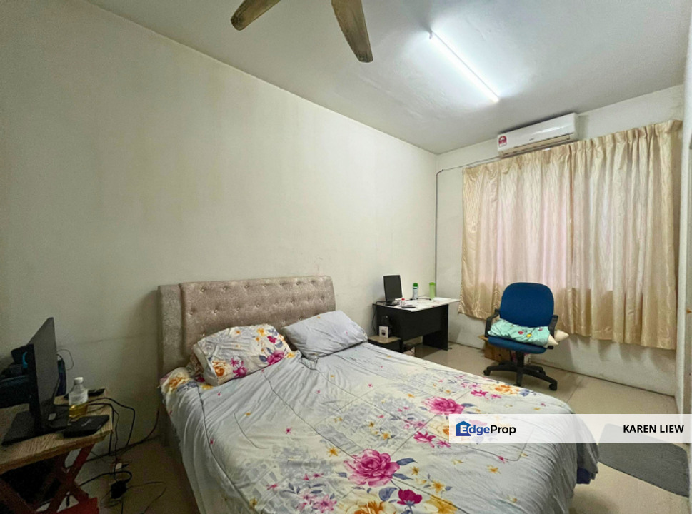 Taman Mesra Utama Balakong 3 Storey Superlink Terrace, Selangor, Balakong