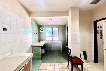 Bandar Tun Hussein Onn