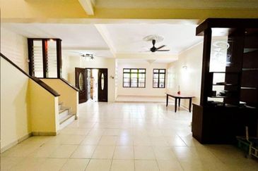 Bandar Tun Hussein Onn