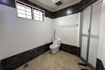 SL 2, Bandar Sungai Long