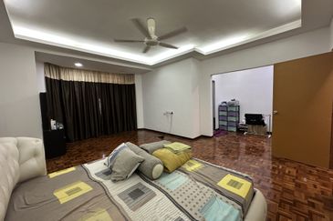 SL 2, Bandar Sungai Long