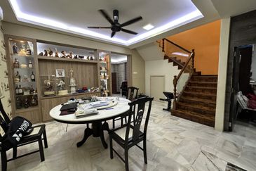 SL 2, Bandar Sungai Long