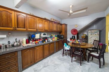 SL 4, Bandar Sungai Long