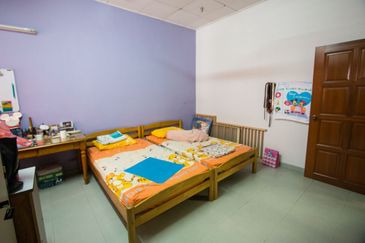 SL 4, Bandar Sungai Long