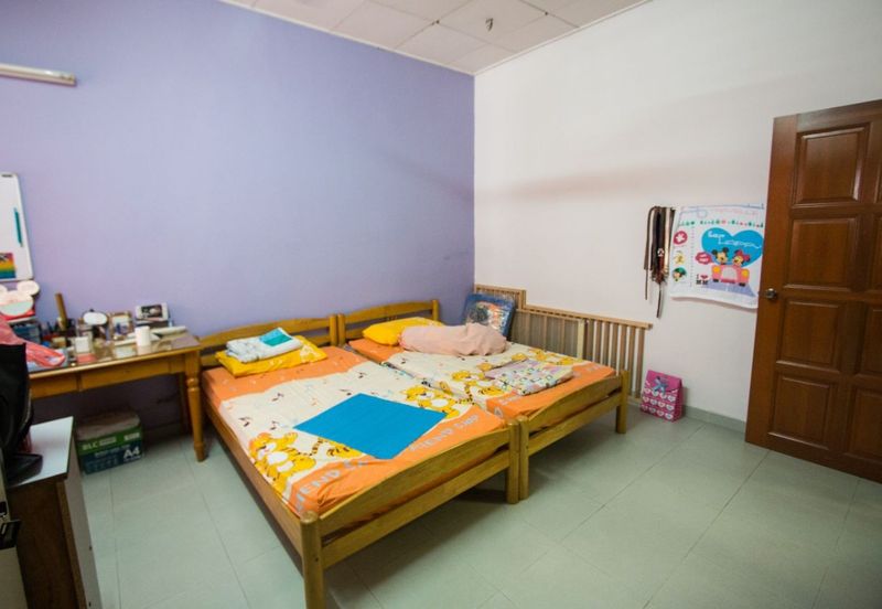 SL 4, Bandar Sungai Long