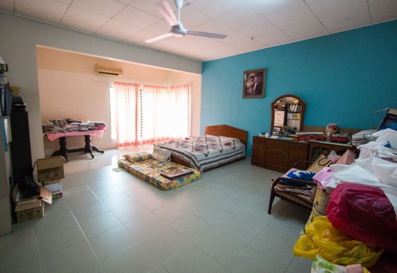 SL 4, Bandar Sungai Long