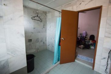 SL 4, Bandar Sungai Long