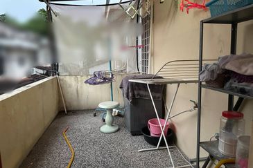 SL7, Bandar Sungai Long