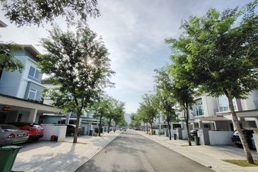 Parkfield Residences, Tropicana Heights