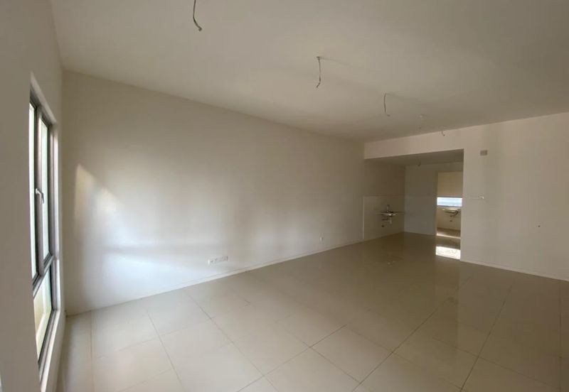 The Maisons, Perdana Lakeview East