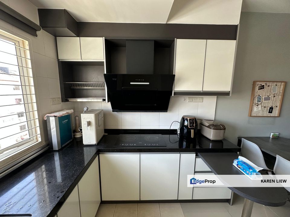 Taman D'Impian Tropika Balakong Double Storey Townhouse for Sale, Selangor, Balakong