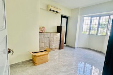Tasik Heights Apartment