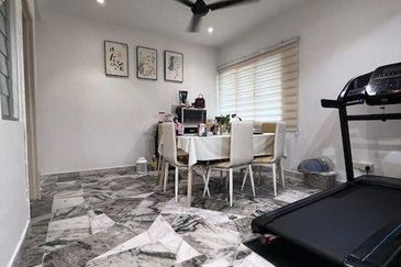 SL7, Bandar Sungai Long