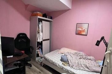 SL7, Bandar Sungai Long