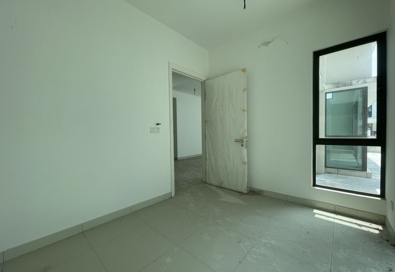 Villa 33, Bukit Manda'rina