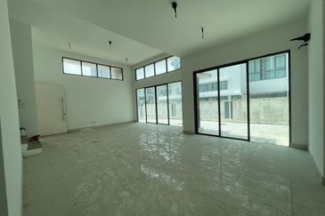 Villa 33, Bukit Manda'rina